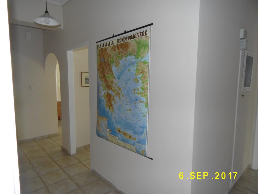Spacious Apartment Corinth Exterior photo
